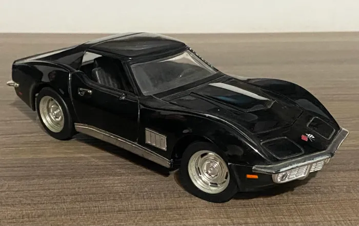 Miniatura 1:24 - Corvette 1968 
