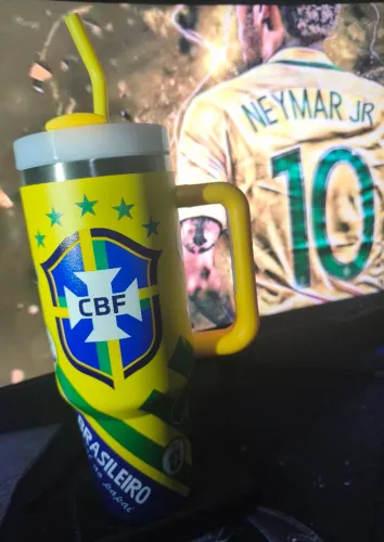 Garrafa Térmica Seleção Brasil Amarelo 1,2L Premium Alta Qualidade A Pronta Entrega