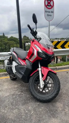 Honda ADV 150 2024