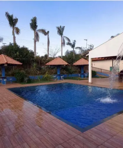 Chácara com 3 dormitórios à venda, 2000 m² por R$ 1.300.000,00 - Limoeiro - Londrina/PR
