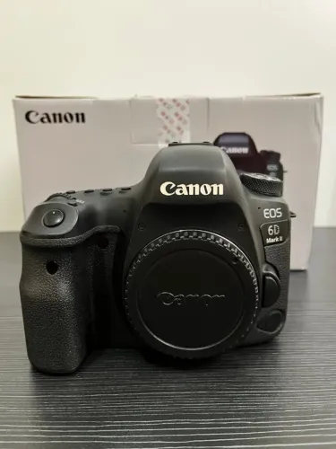 Canon EOS 6D Mark II - Câmera DSLR Full Frame