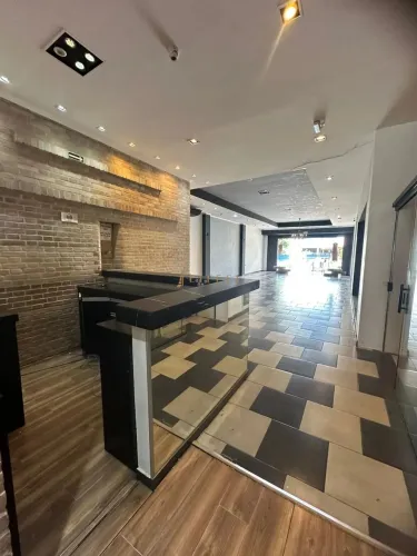 Ponto para alugar em Sorocaba, Parque Campolim, com 132 m²