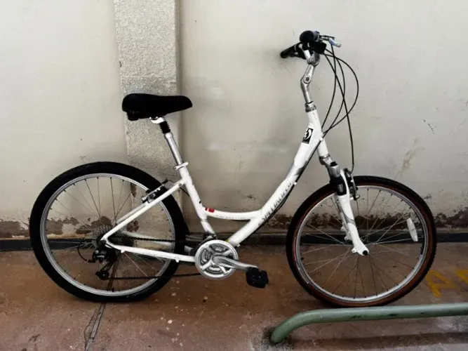 Specialized Expedition Elite - Confort/Urbana (Aro 26) - SOMENTE RETIRADA