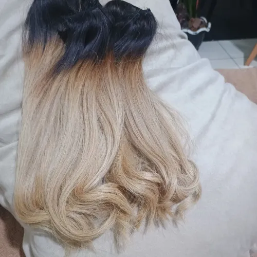 Cabelo humano loiro 40 cm 2 telas por 450,00 reais