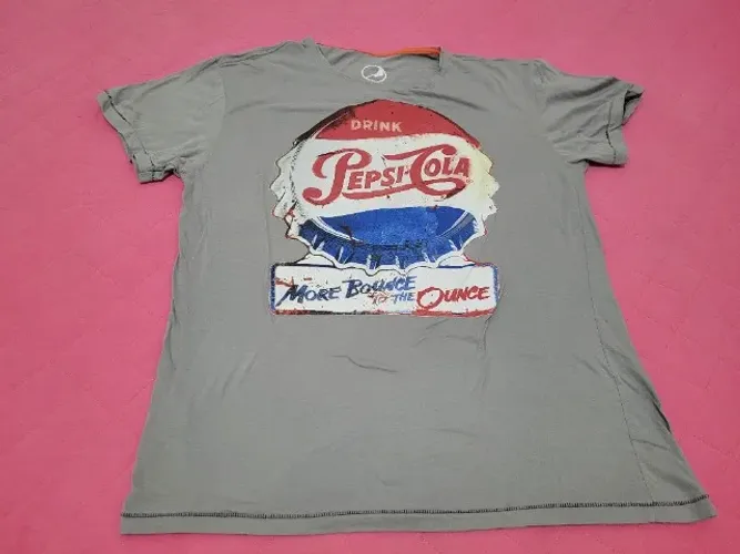 Camiseta Unissex Estampa da Pepsi Tamanho ?M?