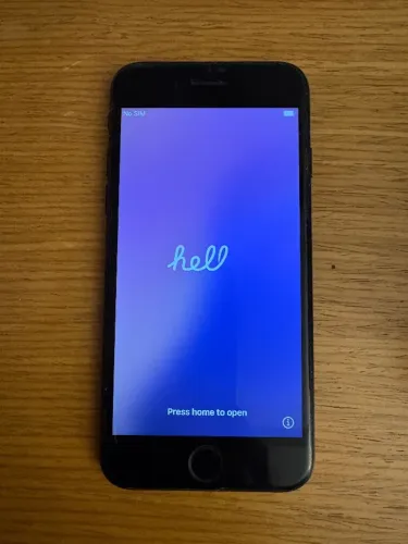 iPhone SE 128GB