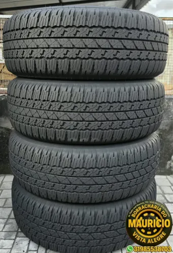 Par de pneus 265/65R17 Bridgestone