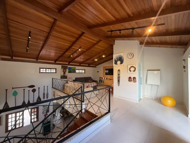 Casa em condomínio fechado na Avenida Mário Andreazza.