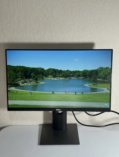 ? Monitor Dell 21.5" - Seminovo / Estado Impecável!