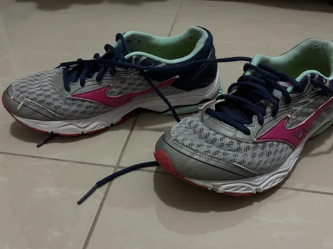 tenis mizuno feminino cinza 37