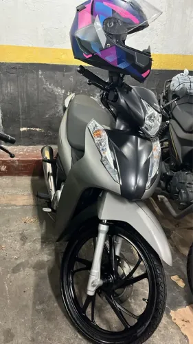 Vende-se moto