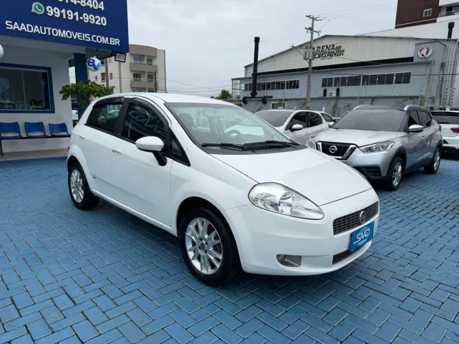 Fiat Punto Essence 1.8 Flex 16V 5P 2012