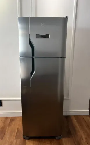 GELADEIRA/REFRIGERADOR ELECTROLUX DFX39 INOX 310L FROST FREE