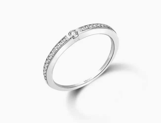 Anel Solitário Promise Em Ouro Branco 18k Com Diamantes 0,14 Ct Vivara