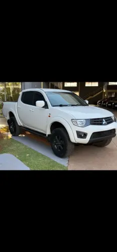 Mitsubishi L200 Triton HLS 2.4 Flex 16V CD Mec. 2015
