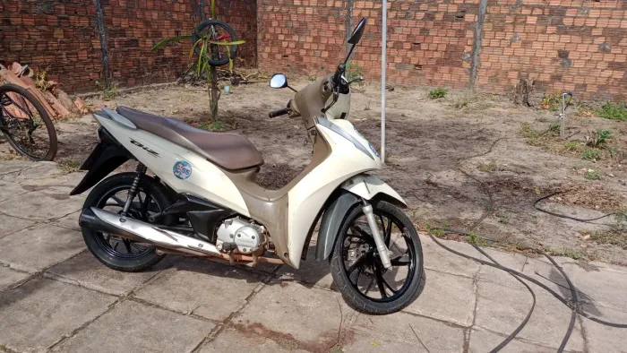 Moto bastante conservada só no ponto de transferência