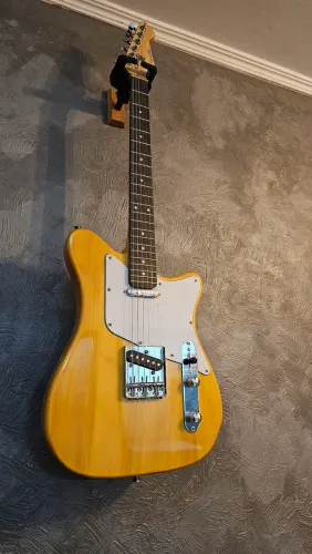 Guitarra Tonante Cecille Amarela
