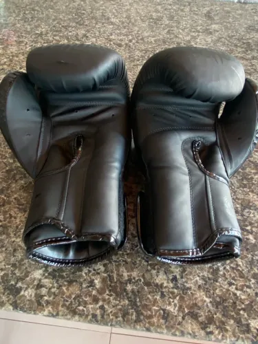 LUVA DE BOXE/MUAY THAI VENUM 10oz