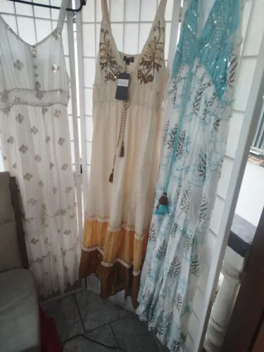 Três vestidos novos 50 cada