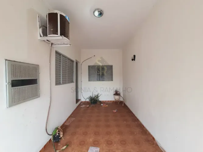 Casa Térrea para Locação no Bairro Vila Tibério, em Ribeirão Preto