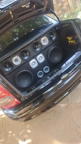 Som automotivo