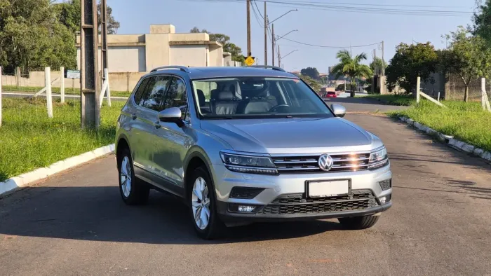 Volkswagen Tiguan Allspac Comf 250 TSI 1.4 Flex 2019
