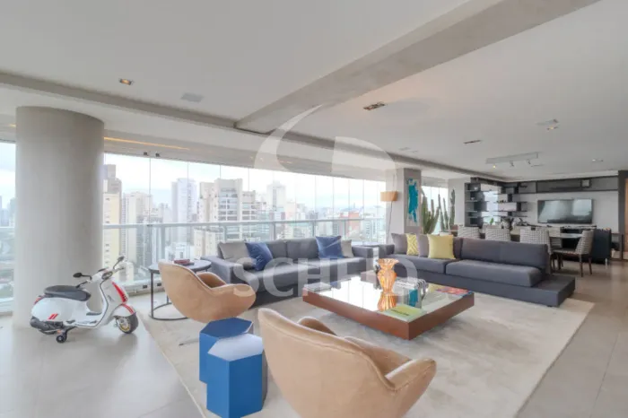 Apartamento á venda no Campo Belo com 219m², 3 quartos sendo 3 suítes, 3 vagas.