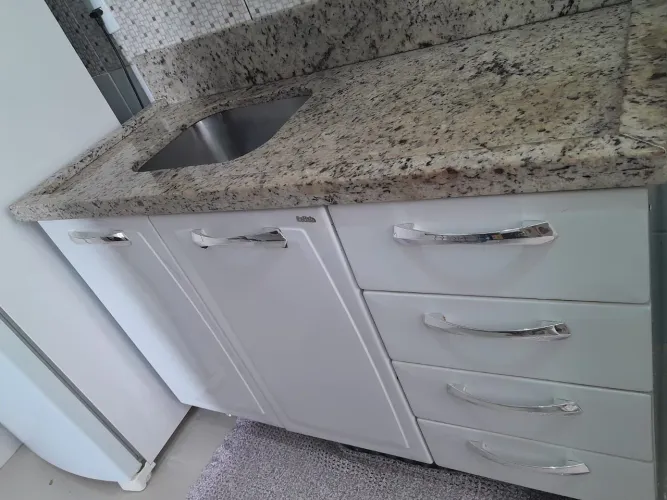 Pia de mármore com Cuba de inox tramontina e cabinete