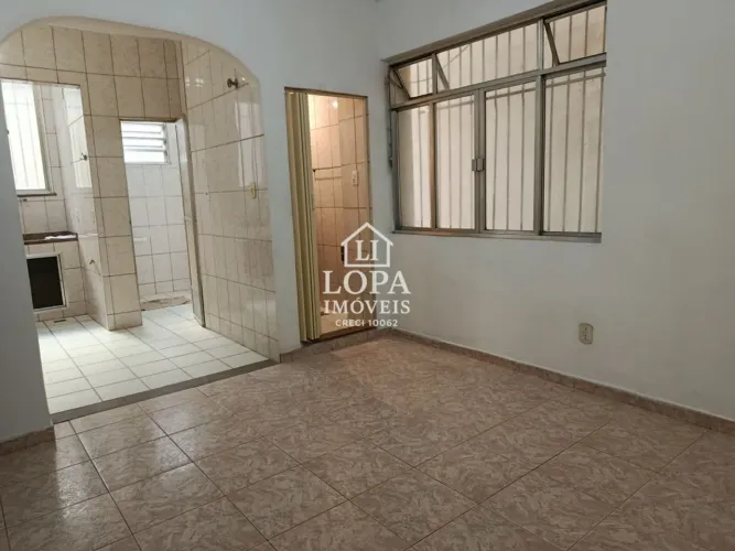 Apartamento de dois quartos terreno no Centro do Rio de Janeiro
