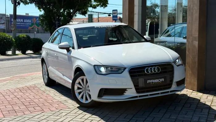 Audi A3 Sedan 1.4/ Attra. 16V TB FSI S-tronic 2015