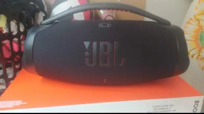 VENDO BOOMBOX 3 NOVO LACRADO
