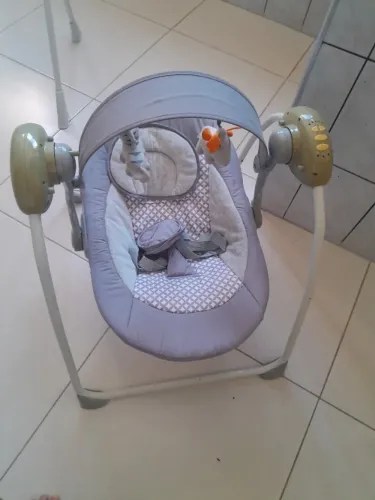 cadeirinha de descanso com balanço para bebe