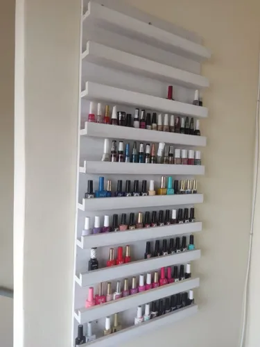 Prateleira de esmalte