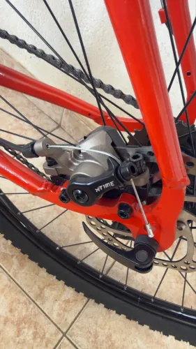 Bicicleta Aro 29 KSW XLT 100 - Semi Nova + Freio e Passador Melhorados