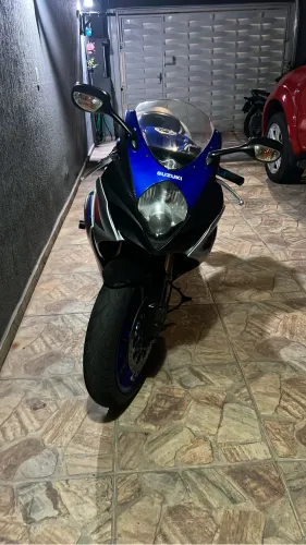 Gsx-r 1000 impecável 