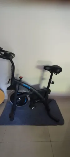 Bicicleta Ergométrica Spinning Rmira Com Bluetooth, Inércia 12kg e Suporte 150kgBicicleta