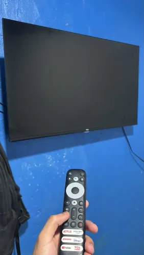 Vende-se tv TCL 32 polegadas pega internet