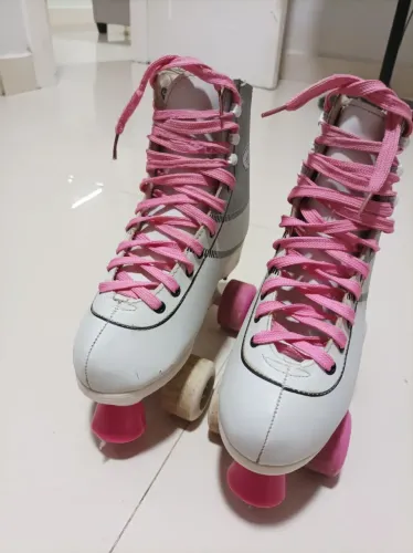 Patins roller feminino branco, 4 rodas, numeração 38