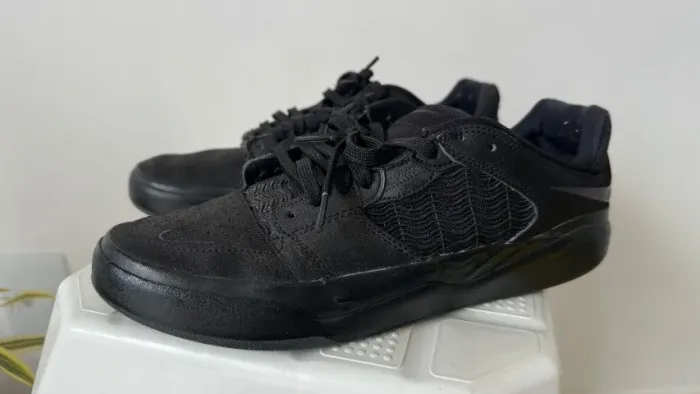 TÊNIS NIKE SB - ISHOD - tam 41 - PRETO - SKATE - MUITO NOVO