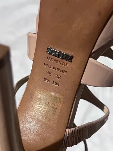 Salto alto Schütz nude 36