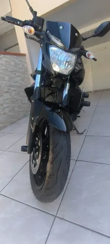 YAMAHA MT-03 2017- EXCELENTE ESTADO/aceito troca