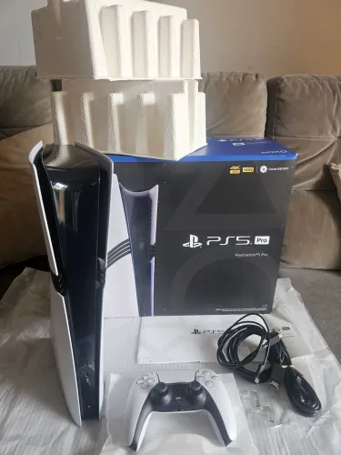 PS5 PRO COMPLETO IMPECÁVEL NOTA FISCAL E GARANTIA