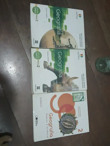 Livros didáticos geografia 