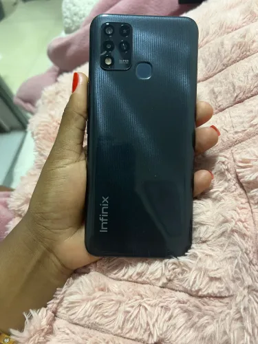 Celular infix possui caixa e nota fiscal