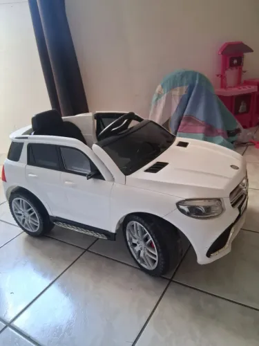 carro elétrico infantil (PRECISA ARRUMAR)