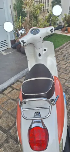 Linda Motorino com apenas 6000 km