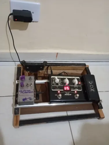 Pedaleira stomp lab IIG da Vox!