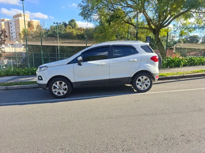 Ford Ecosport Titanium 1.6 16V Flex 5P 2014