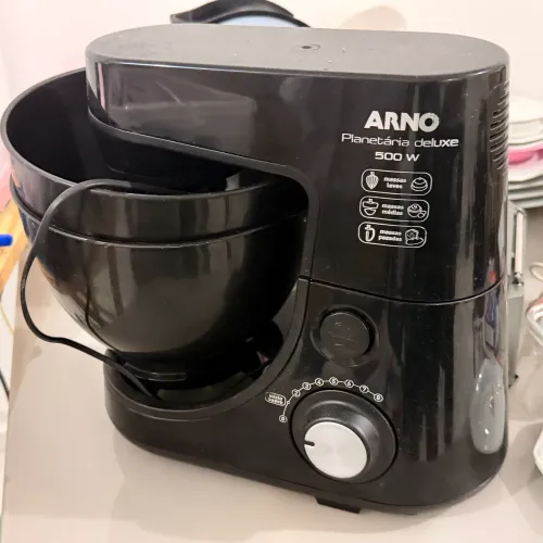 Batedeira Arno super nova