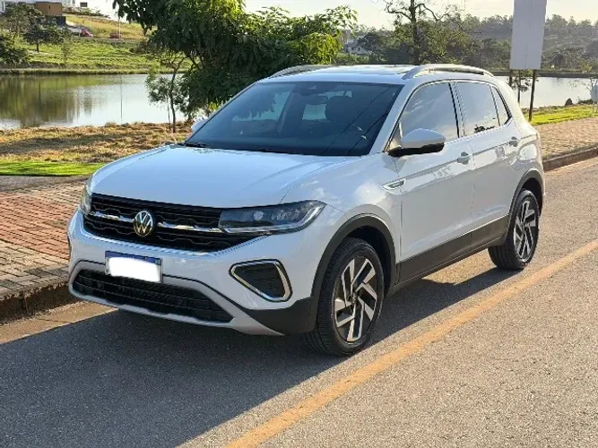 Volkswagen T-Cross Highline 1.4 TSI Flex 16V 5P AUT 2025